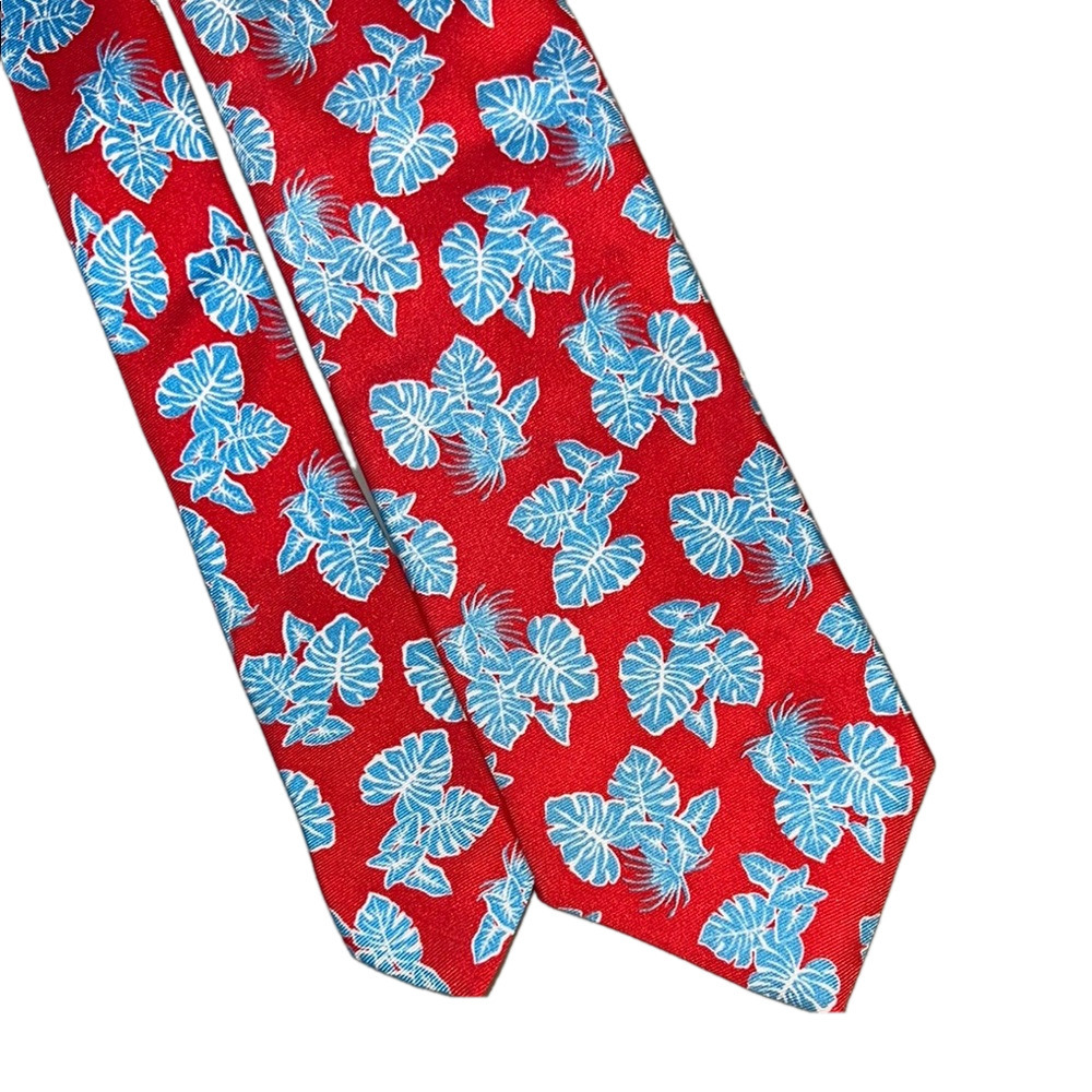 Brooks Brothers Red Floral Silk Tie with Blue Leaf Pattern 58”